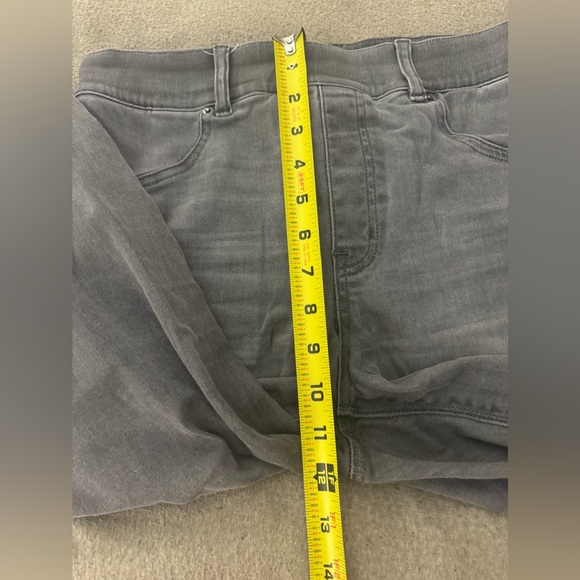 Spanx Vintage High Rise Distressed Grey Ankle Skinny Jeans/Jeggings Size Medium - Picture 8 of 10